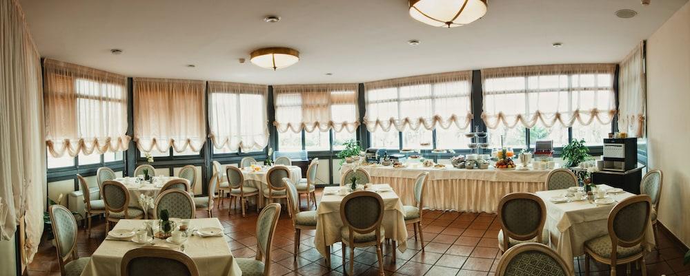 Hotel San Giorgio Civitavecchia Exteriör bild