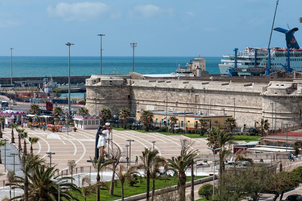 Hotel San Giorgio Civitavecchia Exteriör bild