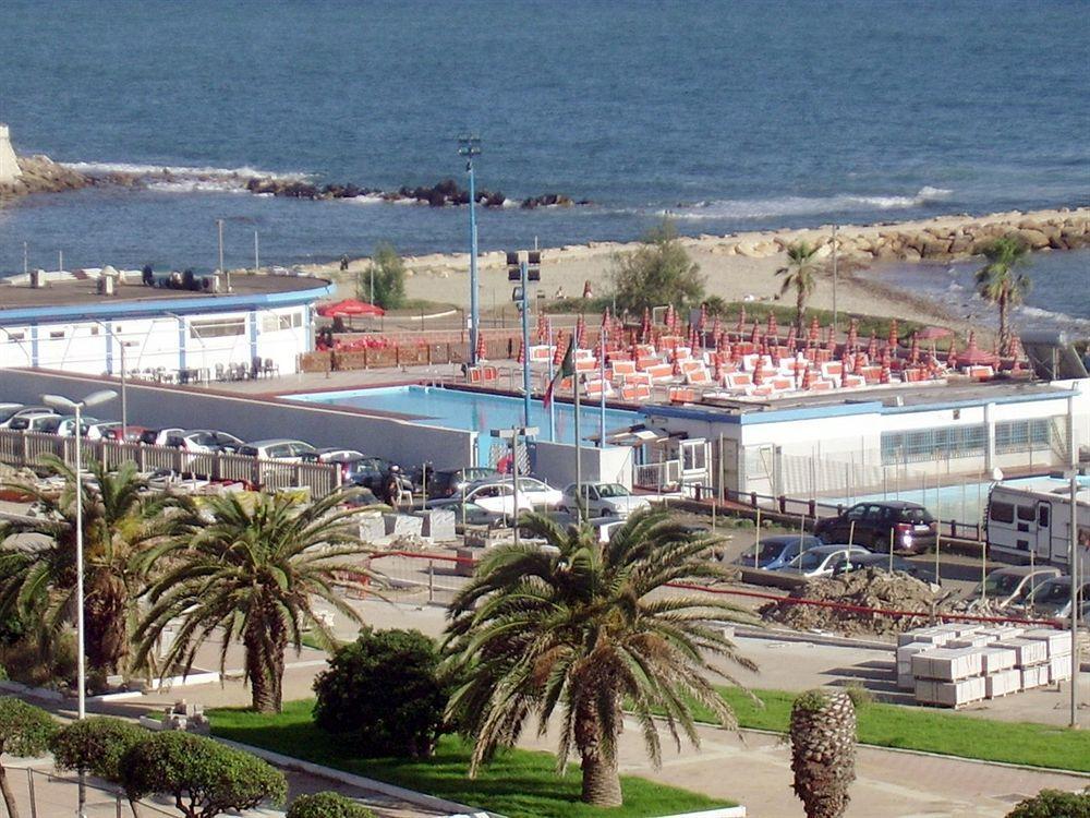 Hotel San Giorgio Civitavecchia Exteriör bild