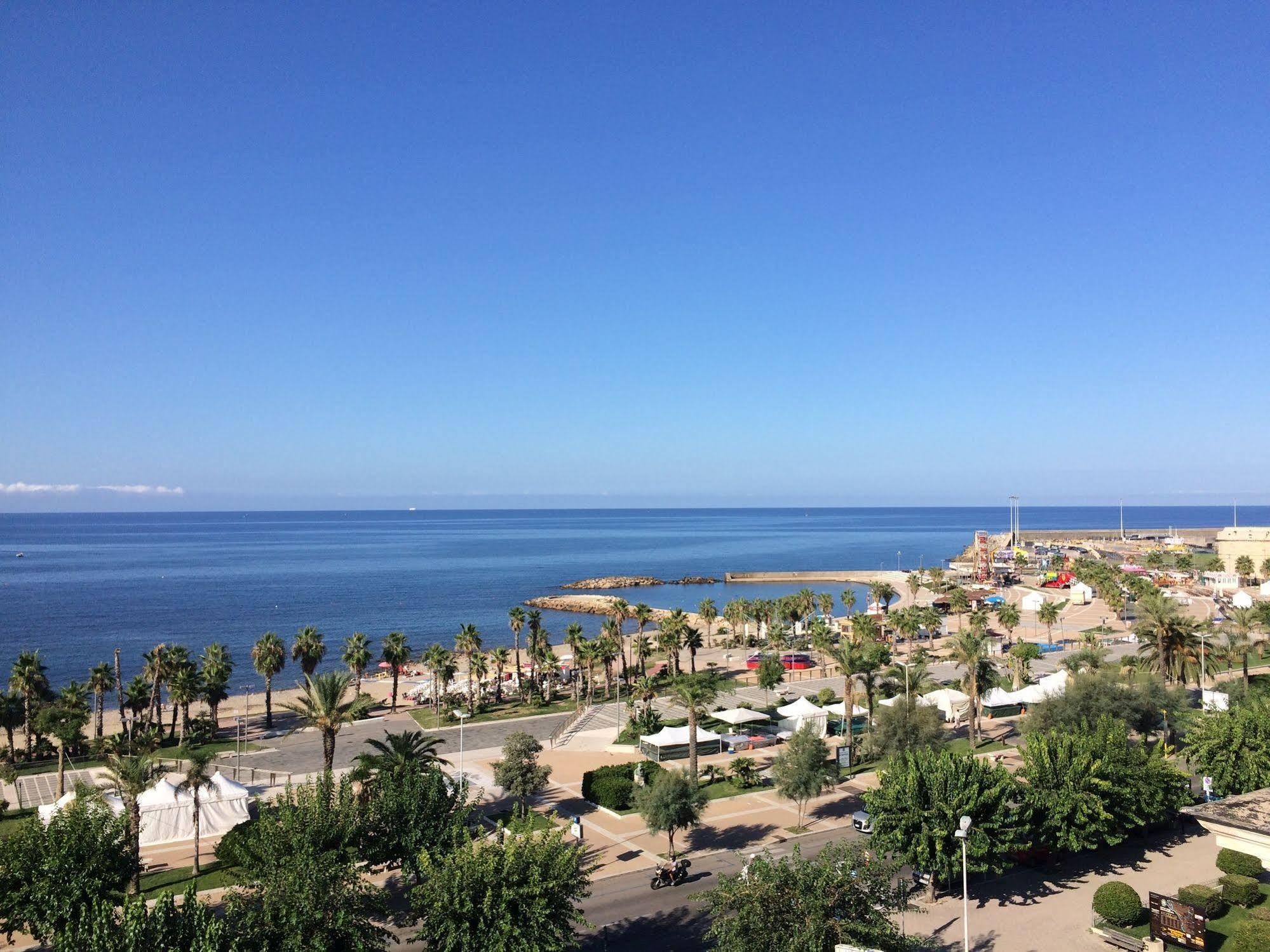 Hotel San Giorgio Civitavecchia Exteriör bild