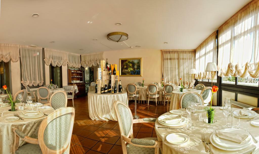 Hotel San Giorgio Civitavecchia Exteriör bild